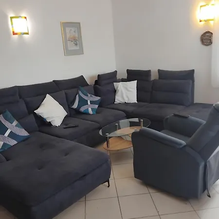 Apartament Perisa