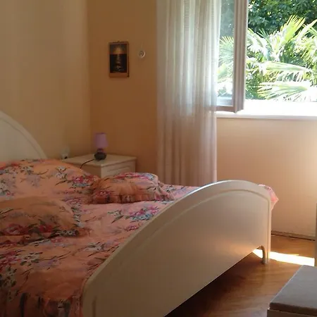 Apartment Perisa *